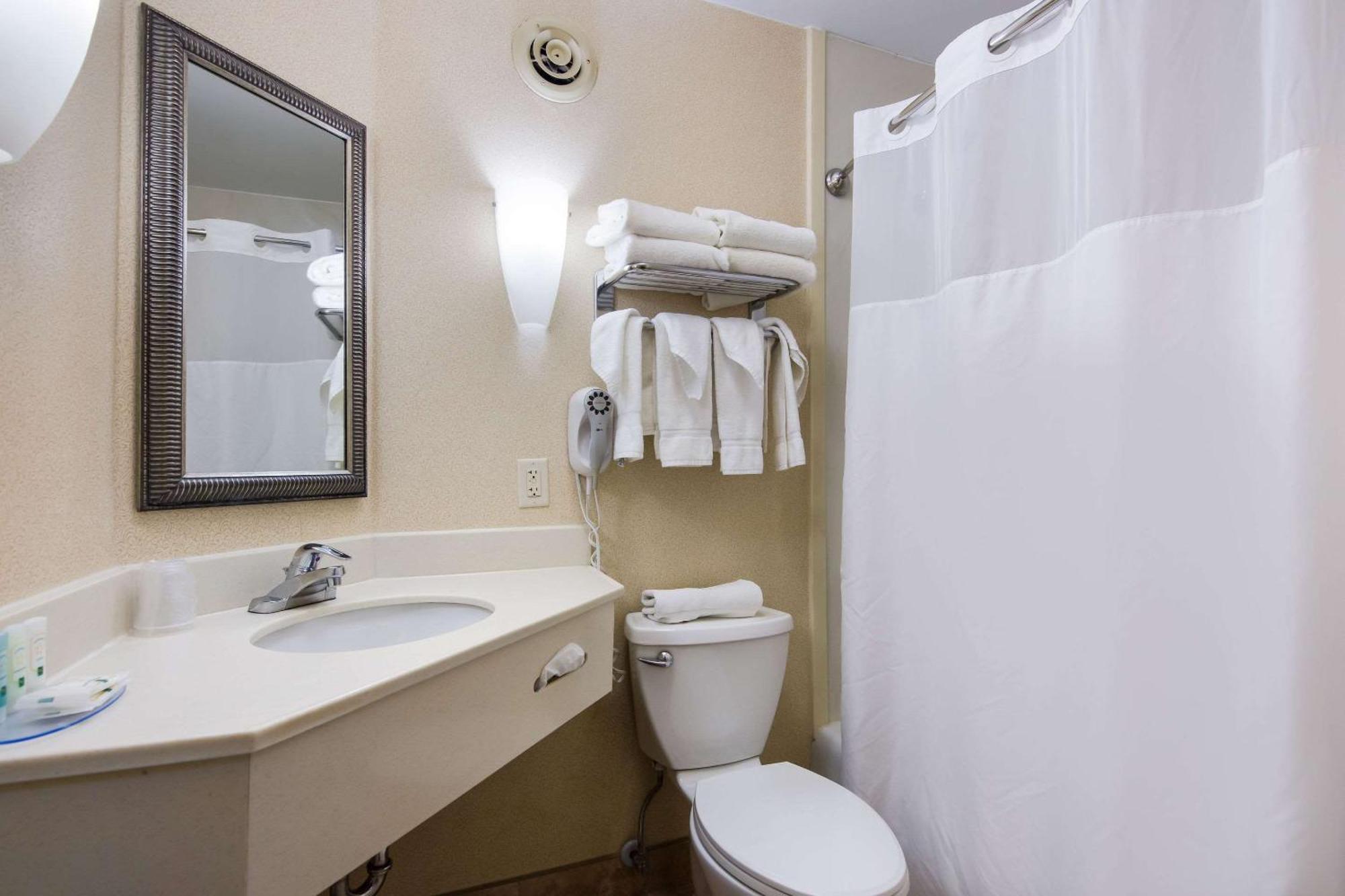 Quality Inn Oneonta Cooperstown Area Kültér fotó
